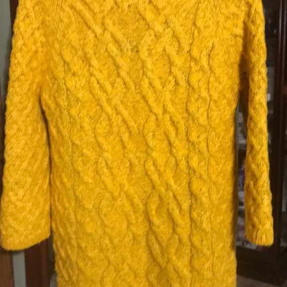 NWOT Gold loft sweater size medium like new - Picture 8 of 8